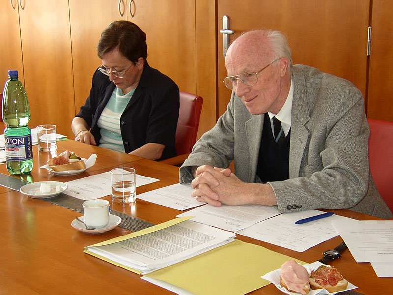 Fotografie z 1. výroční konference AKVŠ ČR, 17. 4. 2003